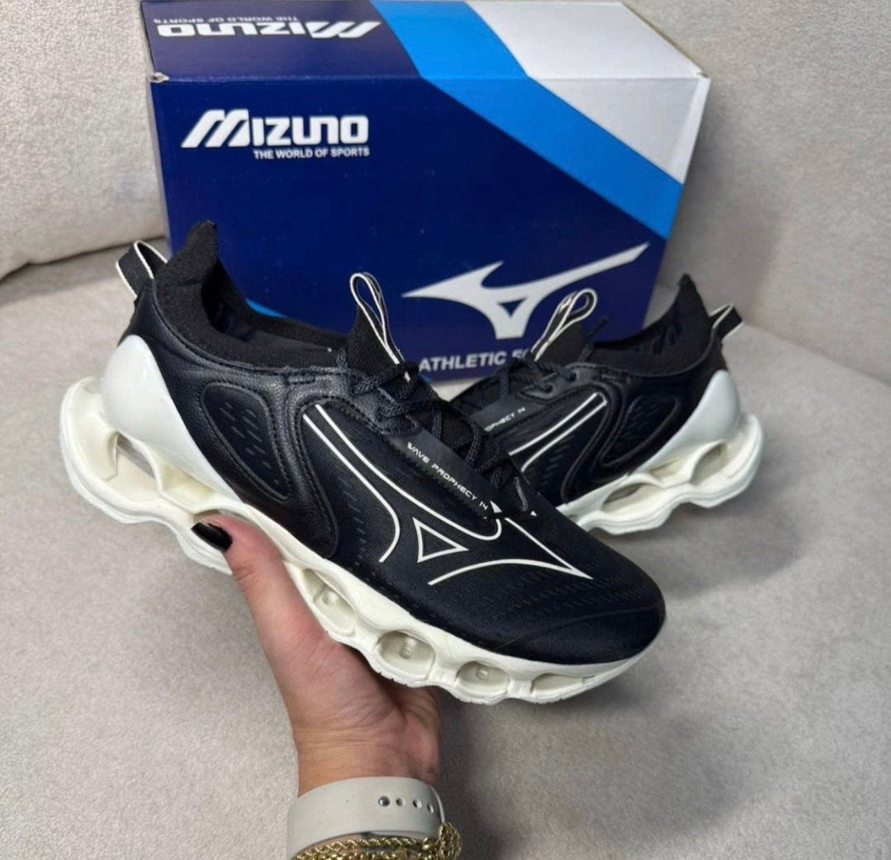 Mizuno Prophency 14