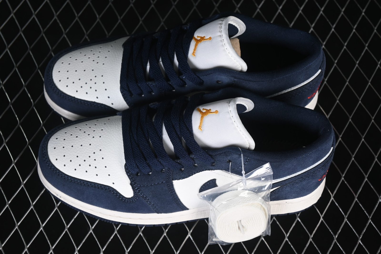 AIR JORDAN 1 LOW - Imagem 6