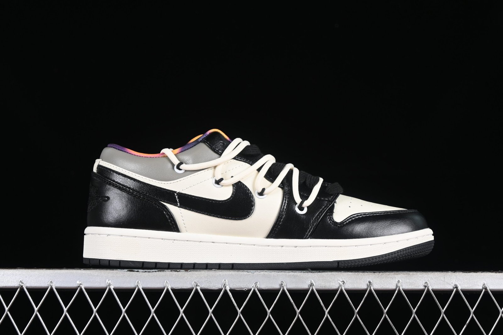 AIR JORDAN 1 LOW “8 MILE” - Imagem 2
