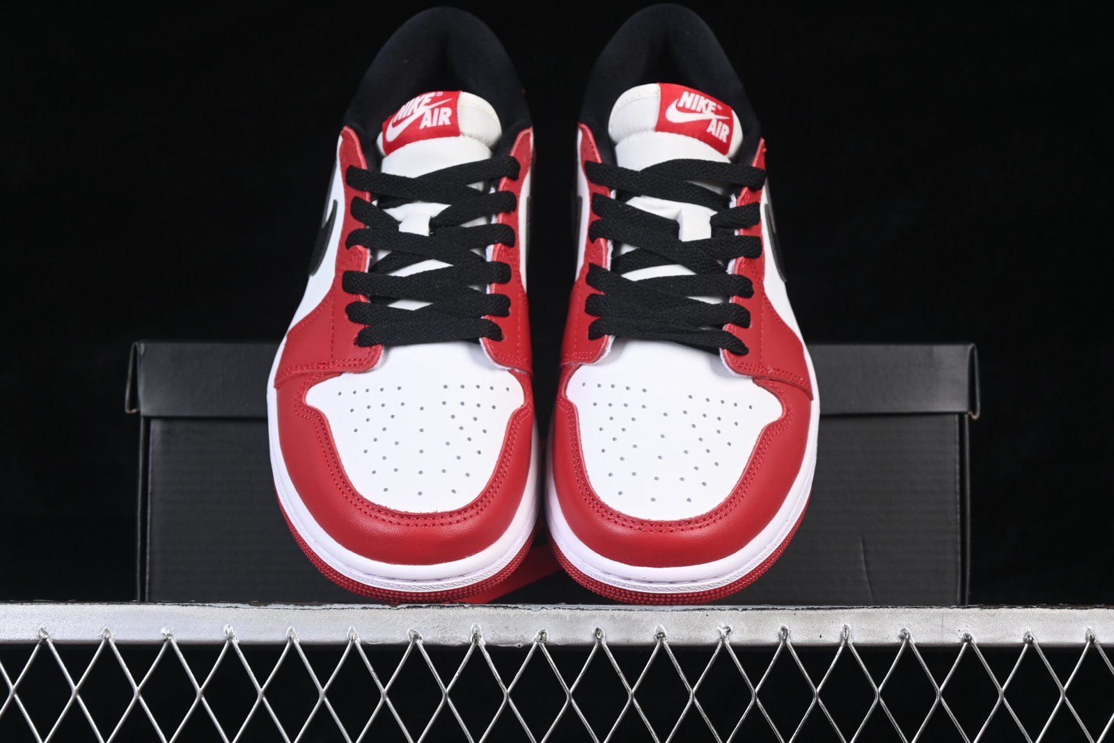 AIR JORDAN 1 LOW “CHICAGO” - Imagem 5