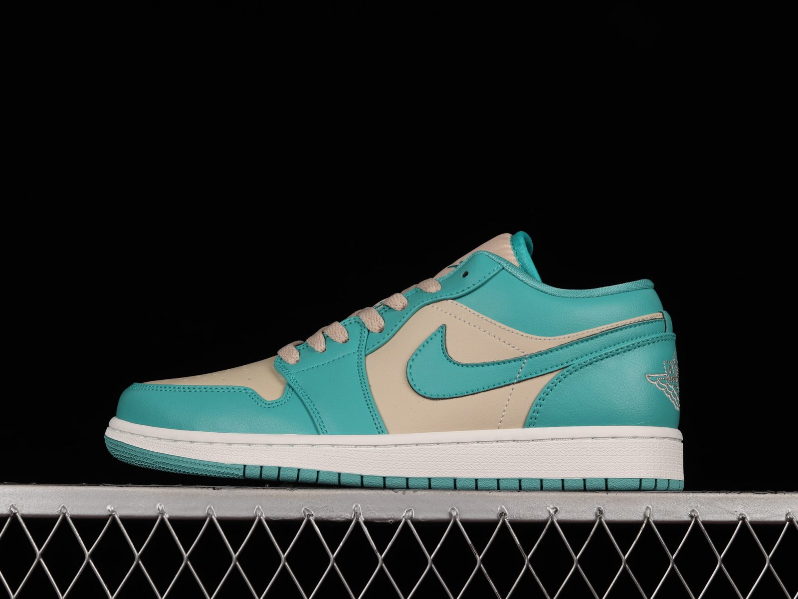 AIR JORDAN 1 LOW “TROPICAL TEAL”