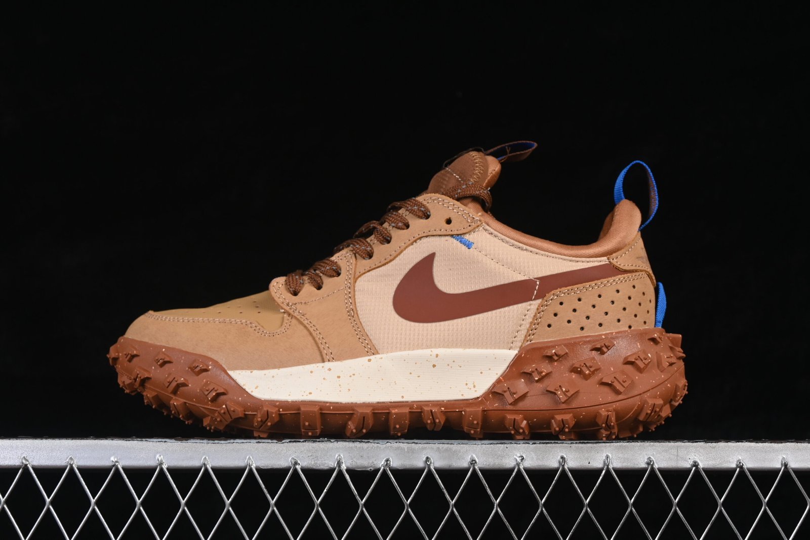 AIR JORDAN 1 LOW “ELEMENT GORE-TEX”