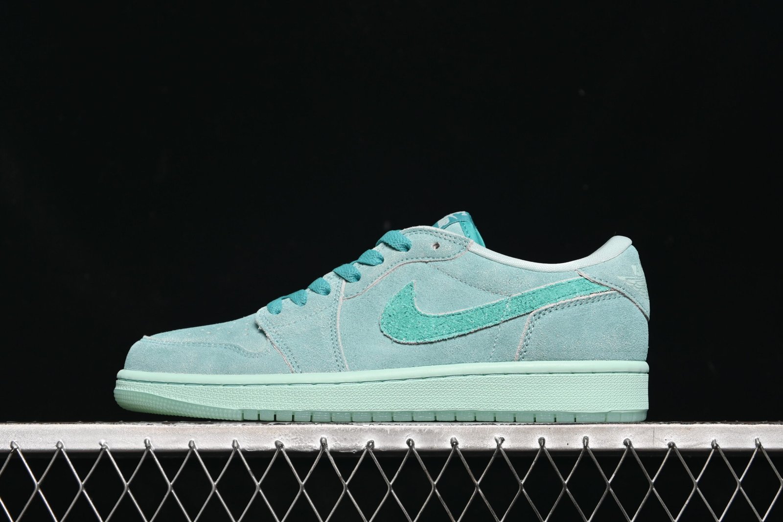 AIR JORDAN 1 LOW “WHASED TEAL”