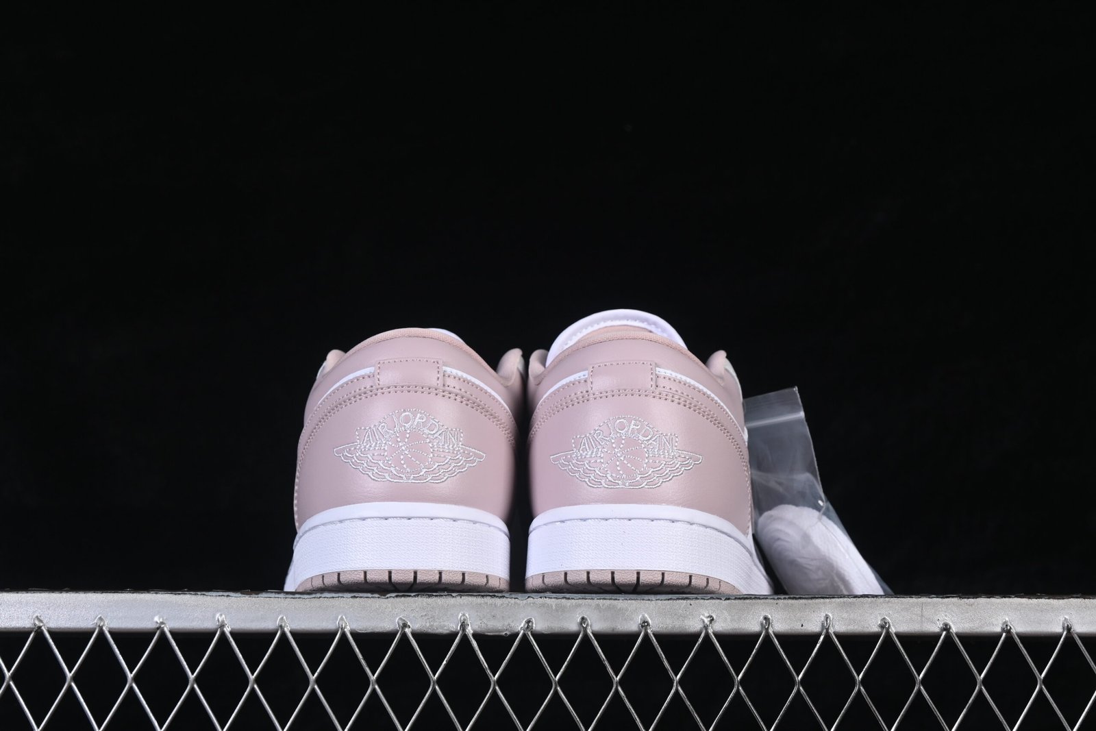 AIR JORDAN 1 LOW - Imagem 3