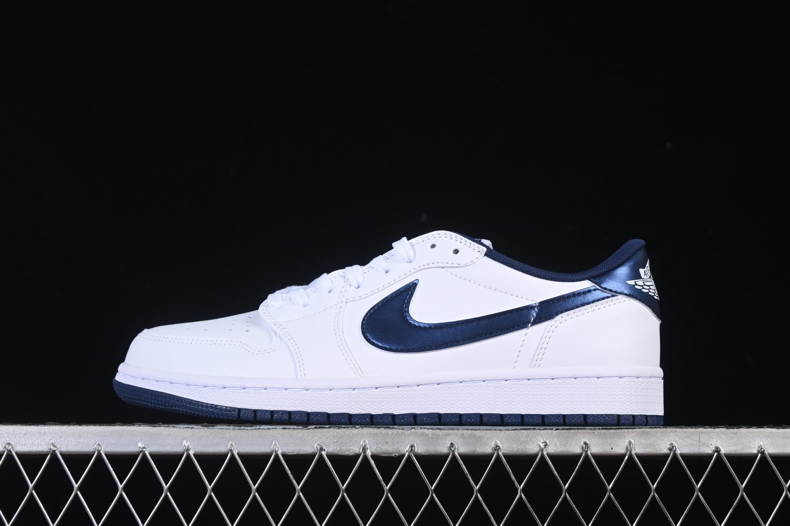 AIR JORDAN 1 LOW “85 METALIC BLUE”