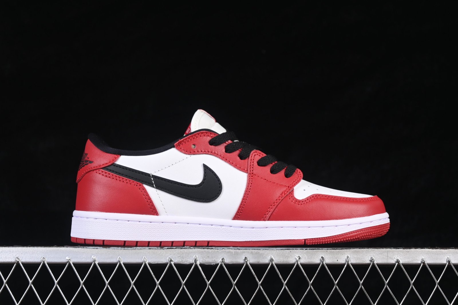 AIR JORDAN 1 LOW “CHICAGO” - Imagem 2