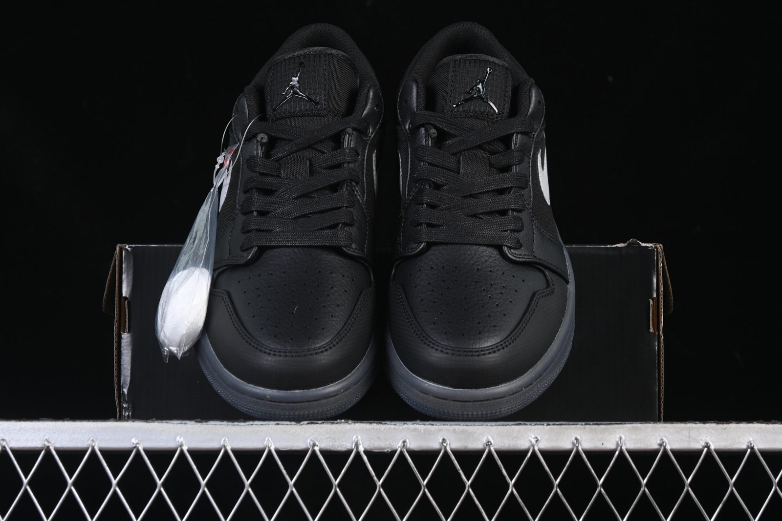 AIR JORDAN 1 LOW - Imagem 5