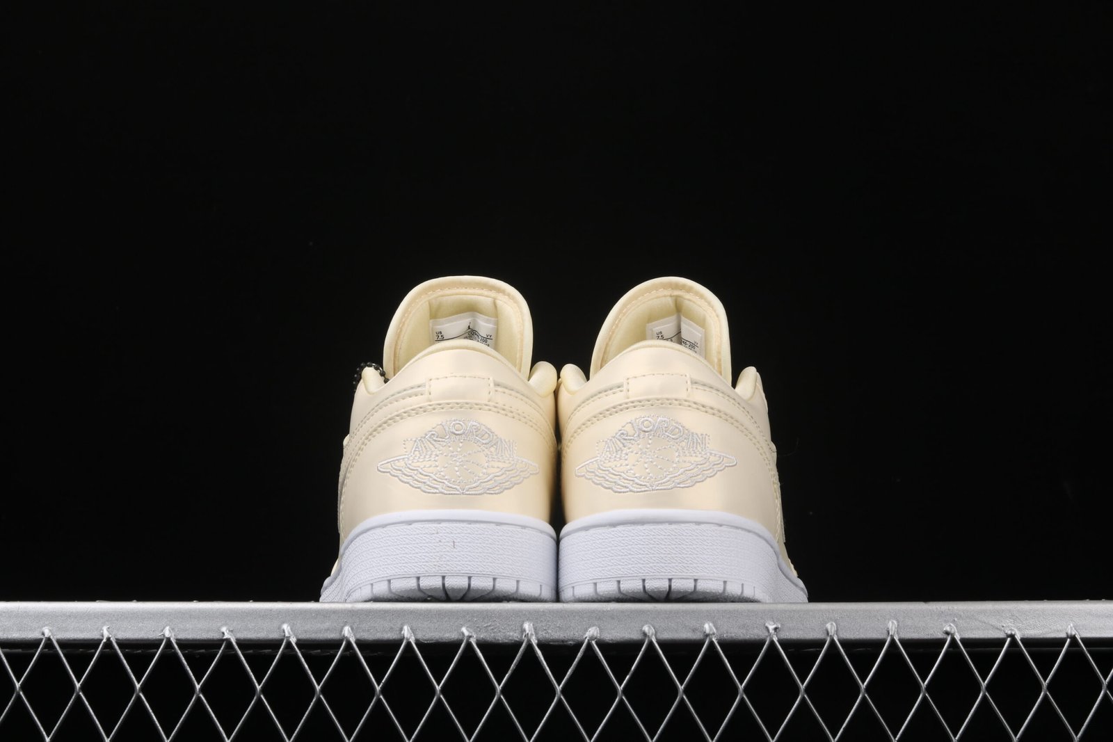 AIR JORDAN1 LOW - Imagem 3