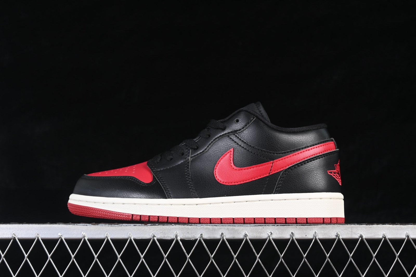 AIR JORDAN 1 LOW “BRED SAIL”