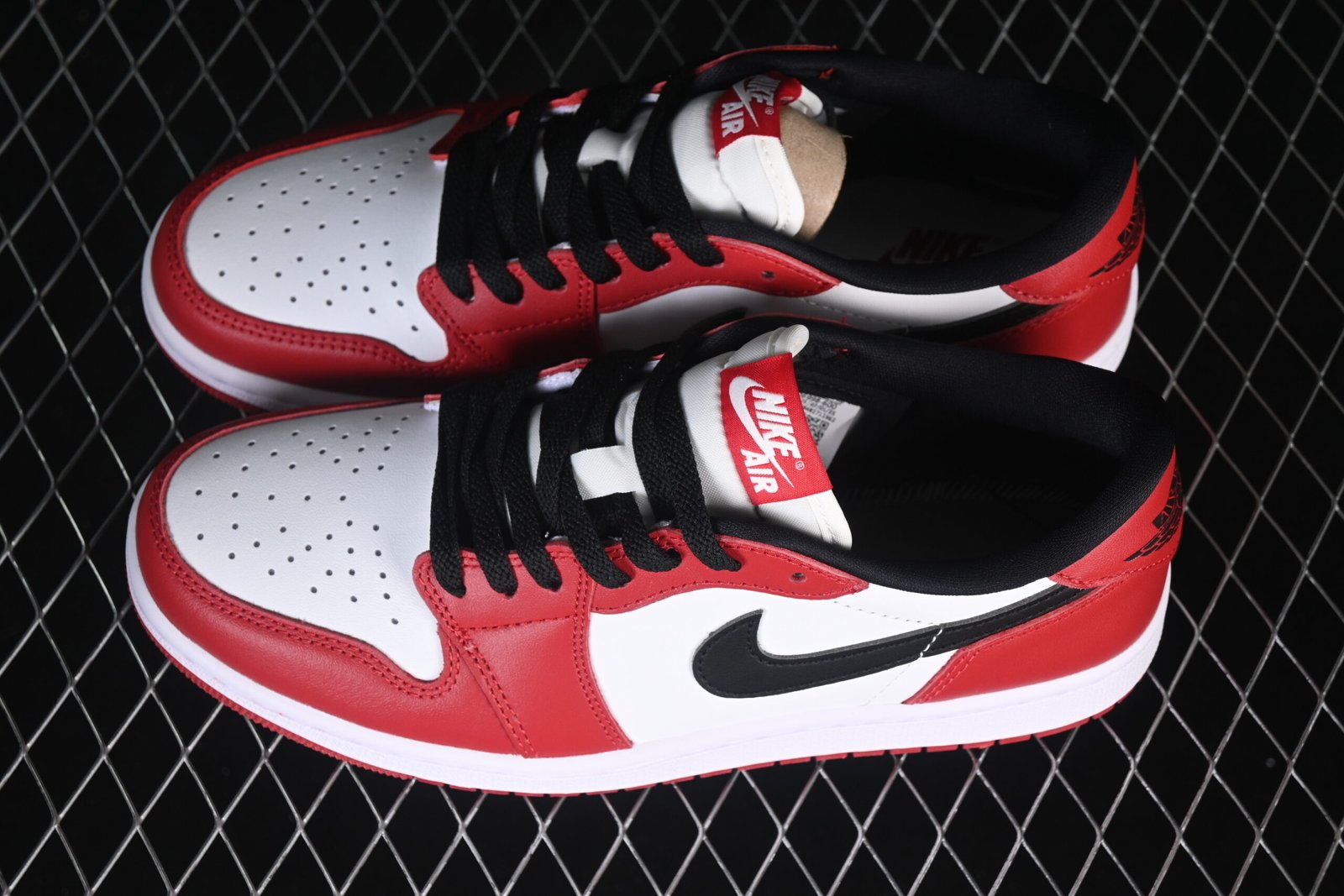 AIR JORDAN 1 LOW “CHICAGO” - Imagem 6
