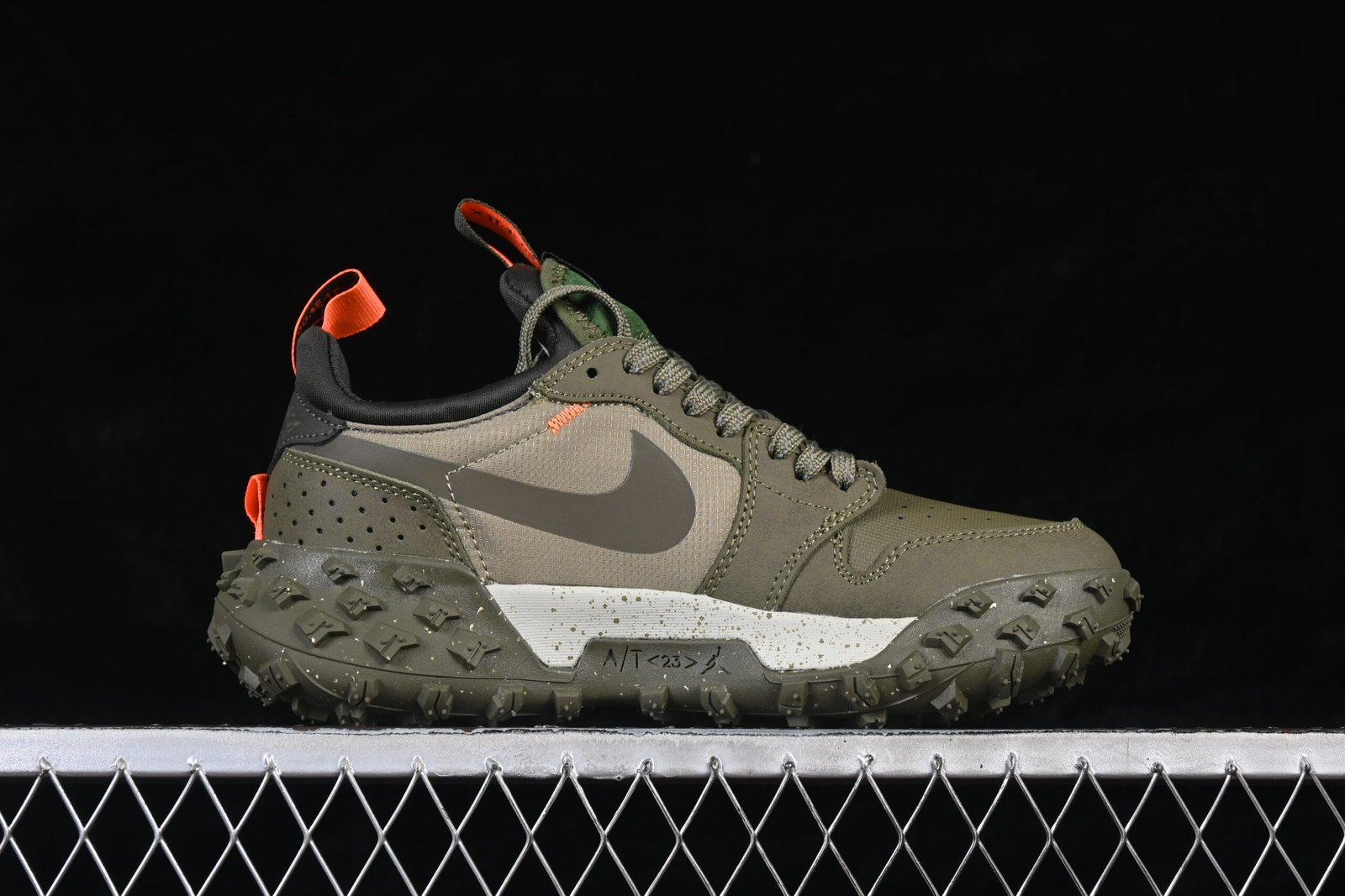 AIR JORDAN 1 LOW “ELEMENT GORE-TEX” - Imagem 2