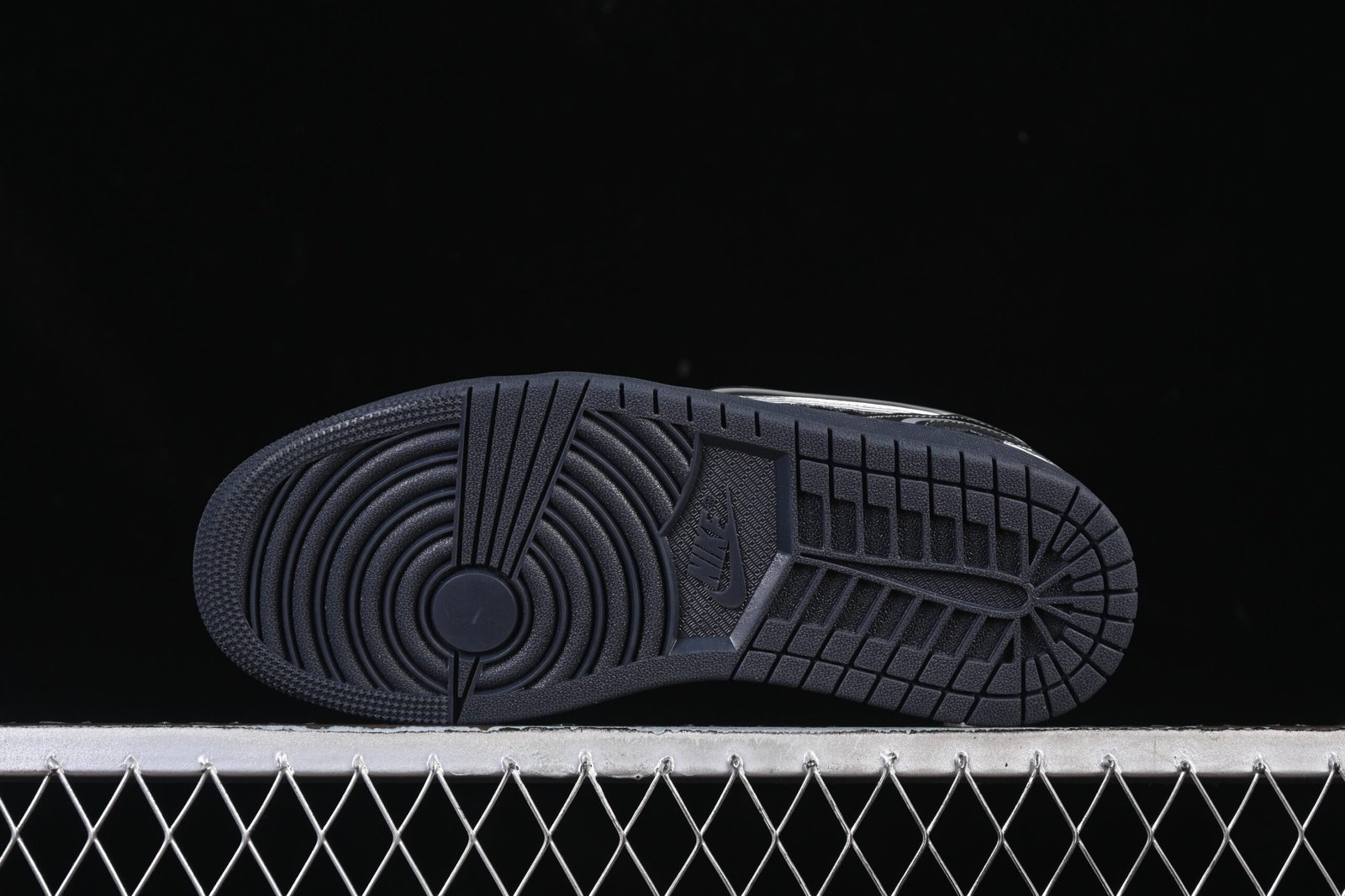 AIR JORDAN 1 LOW “METHOD OFF MAKE V3 BLACK” - Imagem 4