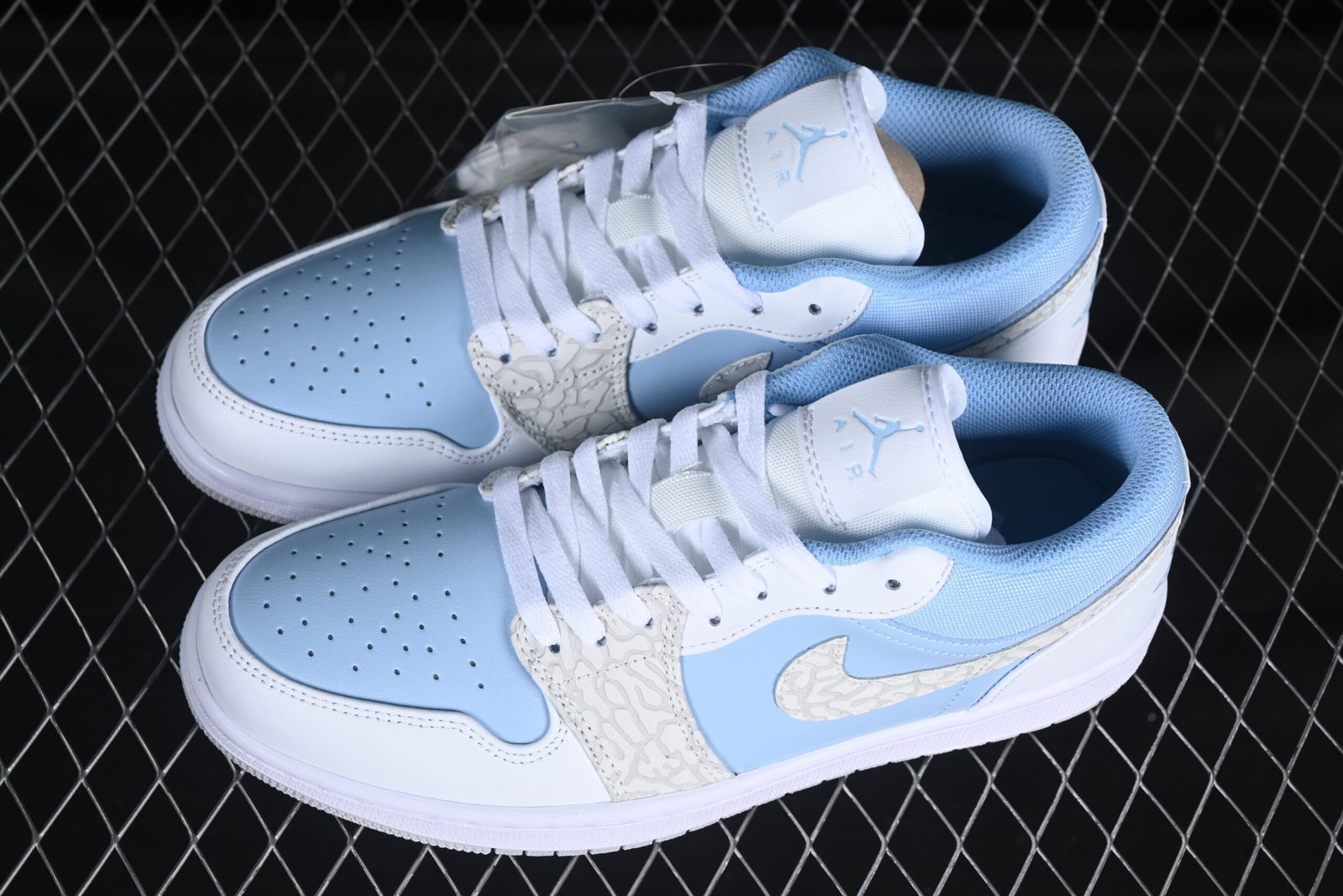 AIR JORDAN 1 LOW “ELEPHANT PRINT” - Imagem 6