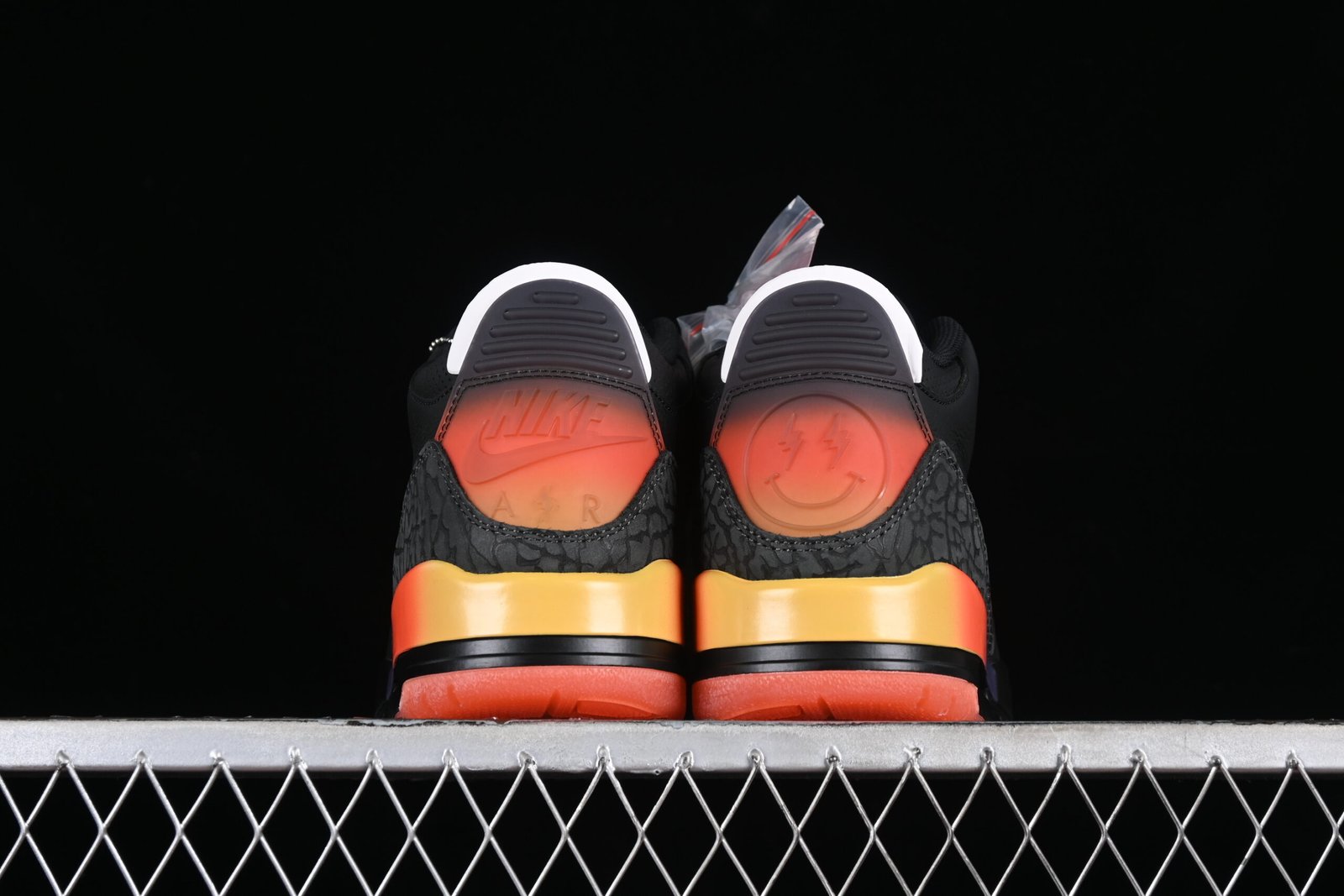 AIR JORDAN 3 “RIO” - Imagem 4