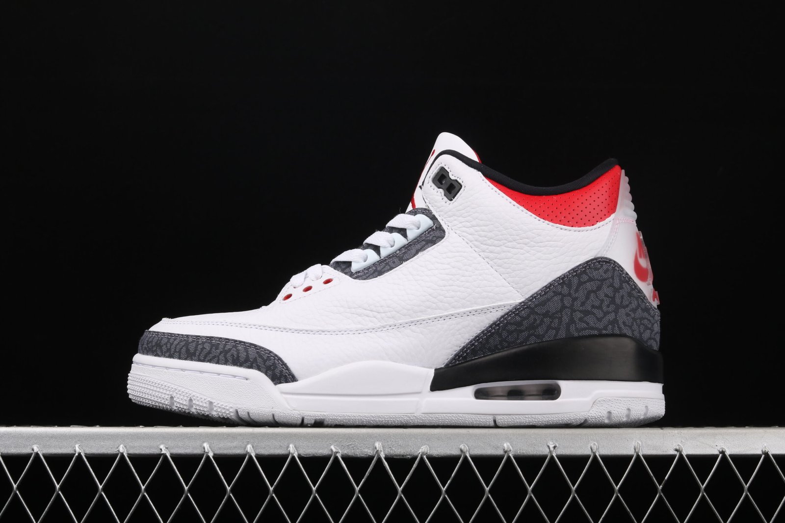 AIR JORDAN 3 “FIRE RED”