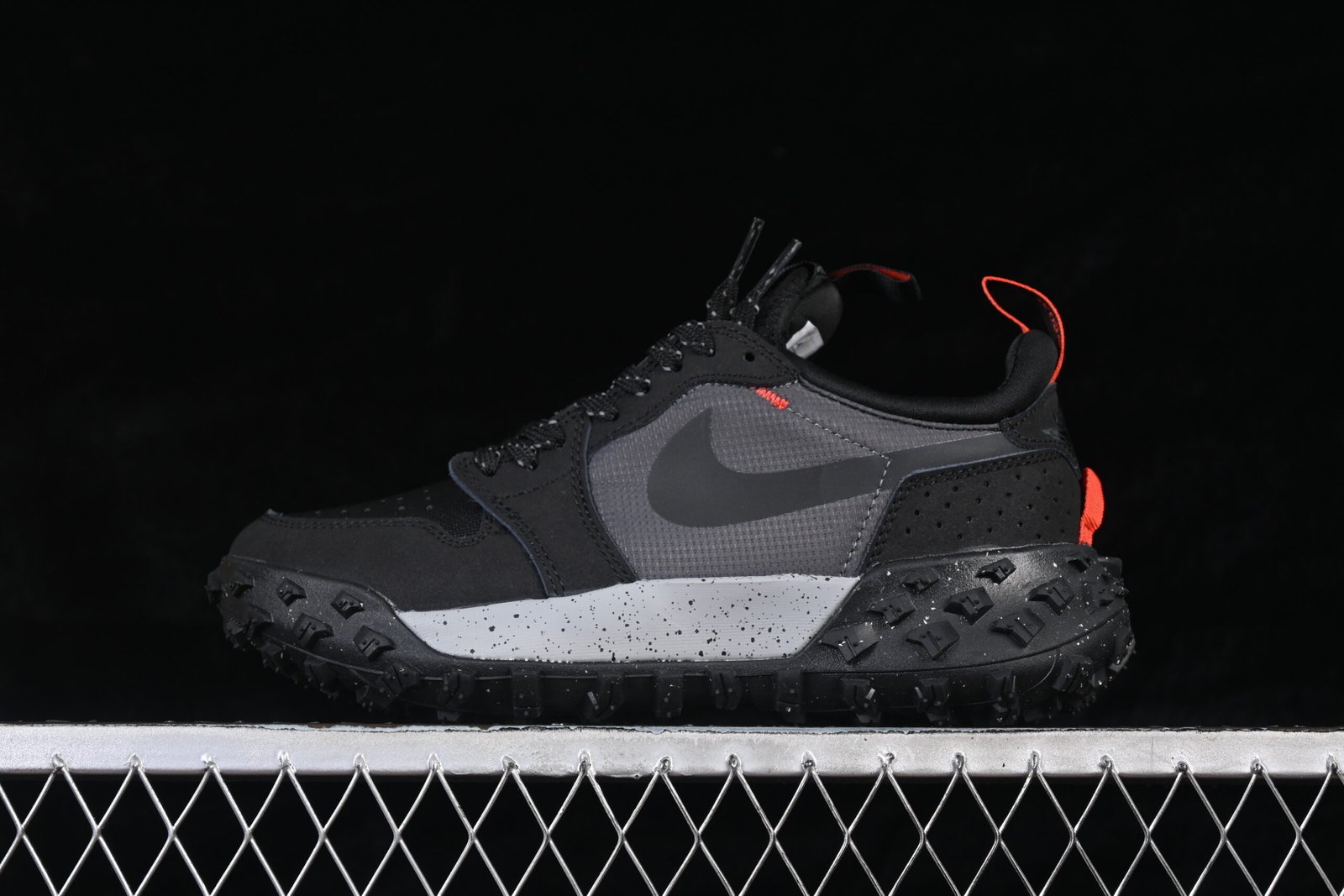 AIR JORDAN 1 LOW “ELEMENT GORE-TEX”