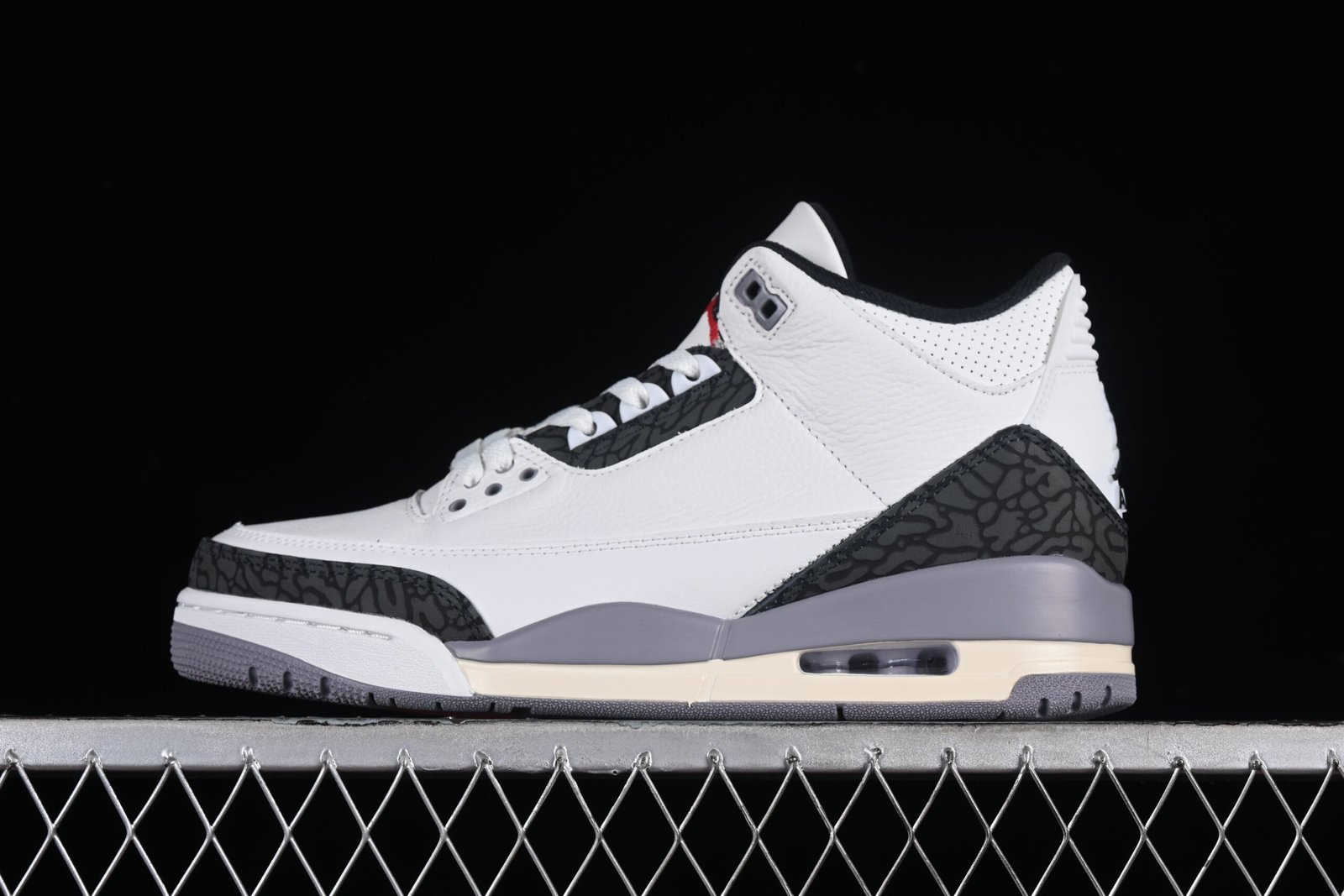 AIR JORDAN 3 “CEMENT GREY”