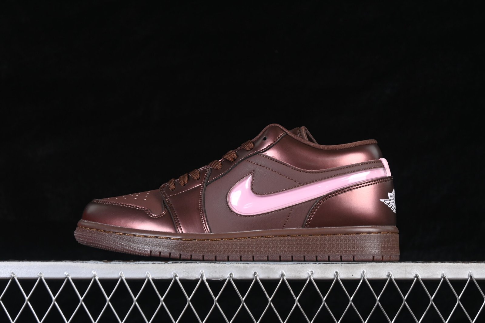 AIR JORDAN 1 LOW “VALENTINES DAY”