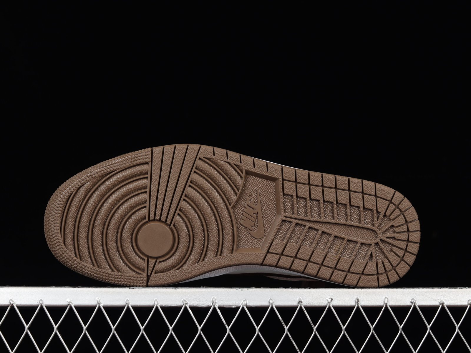 AIR JORDAN 1 LOW “MOCHA TOE” - Imagem 4