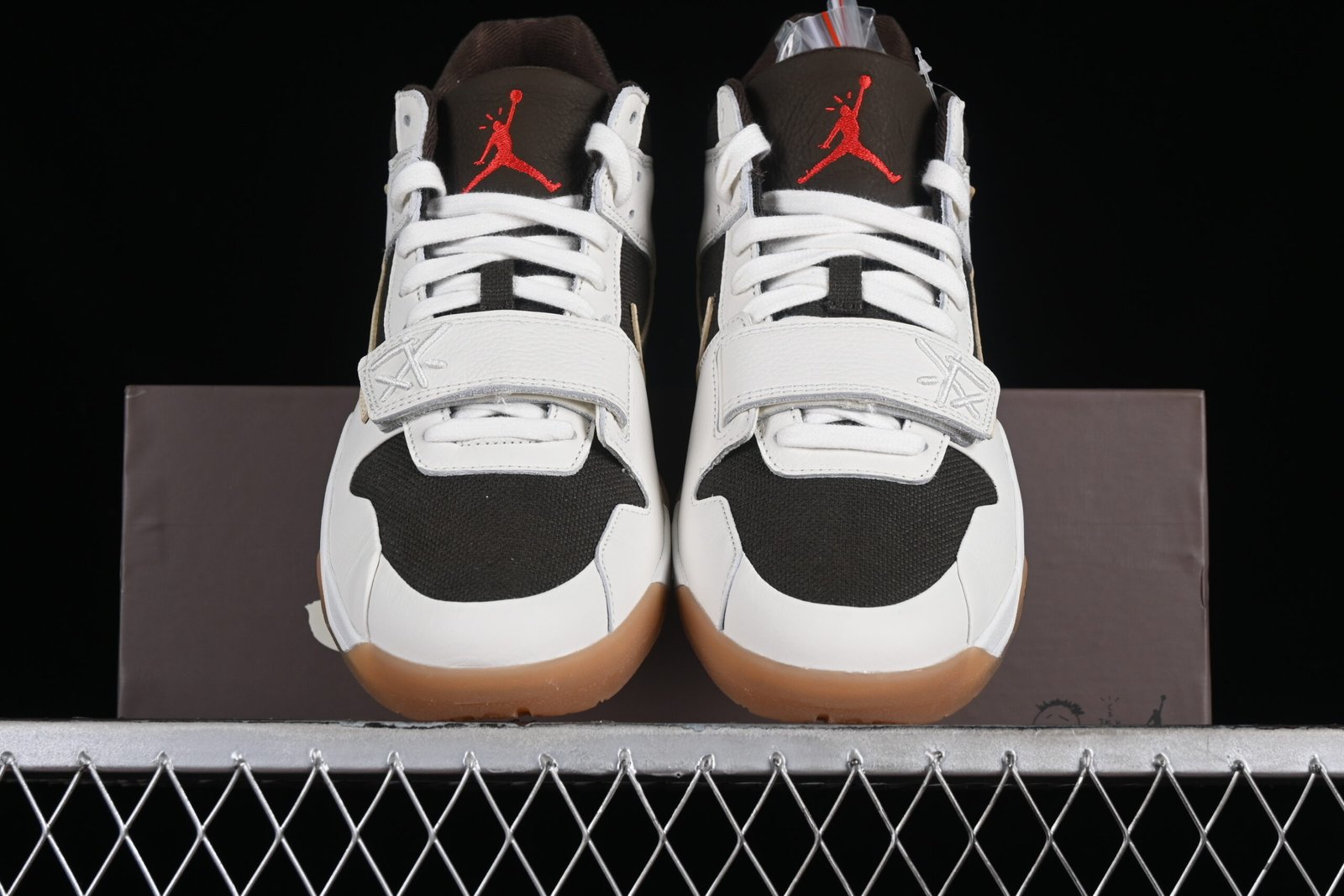 AIR JORDAN “JUMPMAN JACK x WHITE CREAM” - Imagem 5