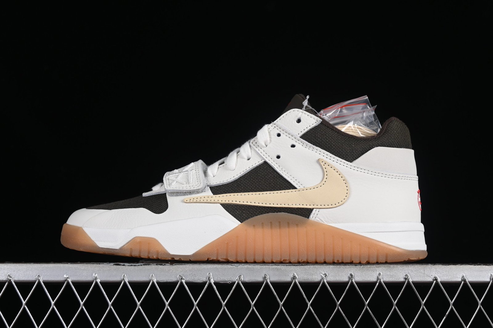 AIR JORDAN “JUMPMAN JACK x WHITE CREAM”