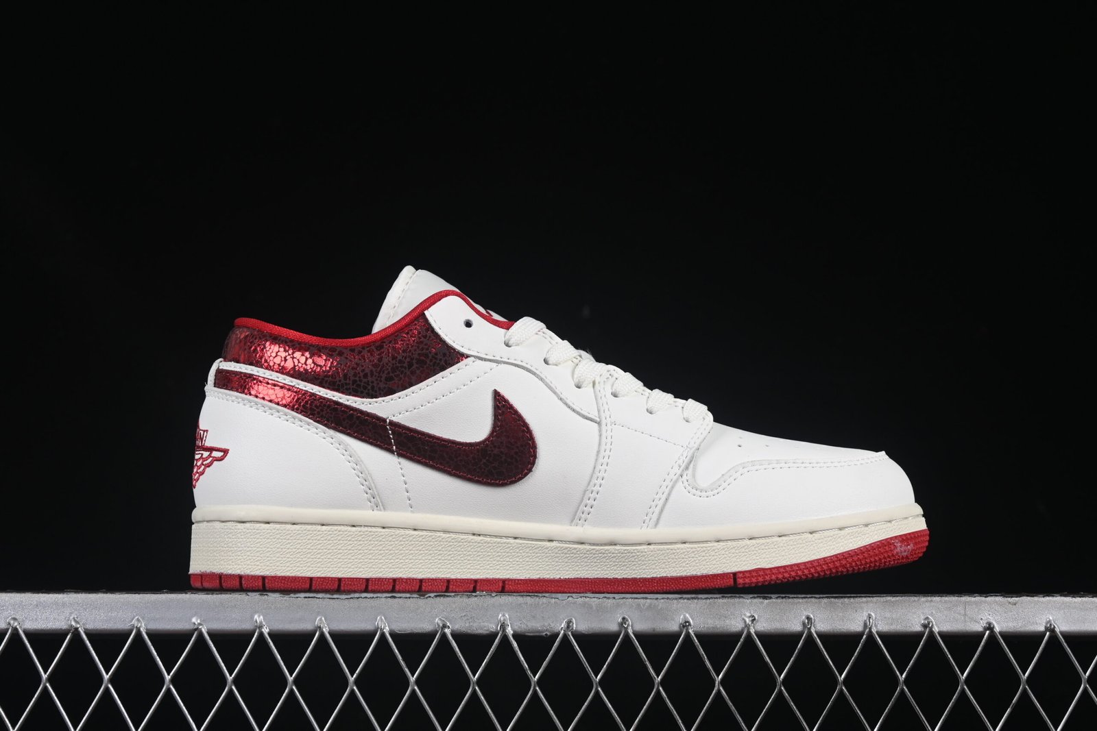 AIR JORDAN 1 LOW “RUBY” - Imagem 2