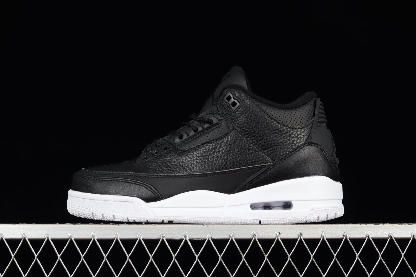 AIR JORDAN 3 “CYBER MONDAY”