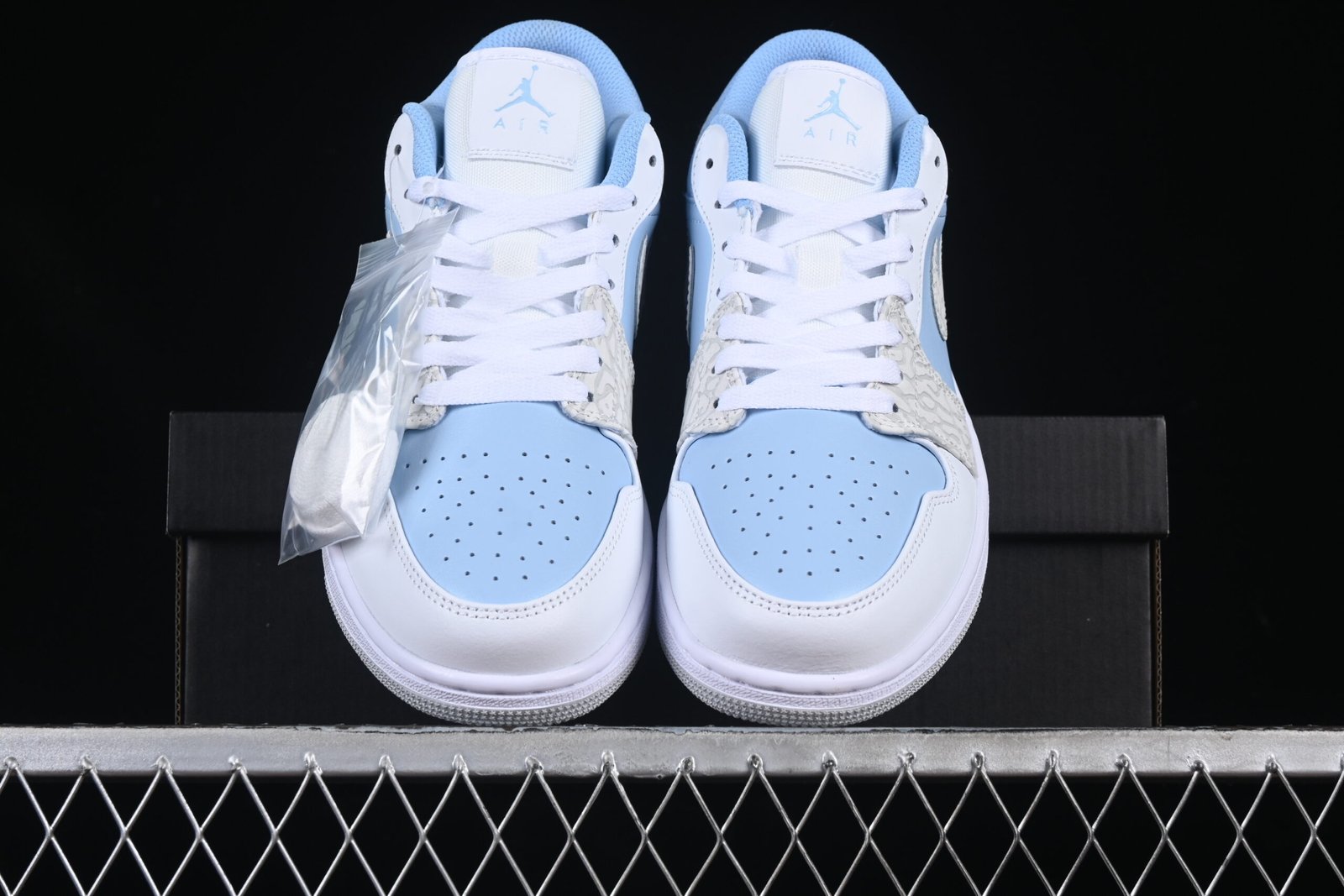 AIR JORDAN 1 LOW “ELEPHANT PRINT” - Imagem 5