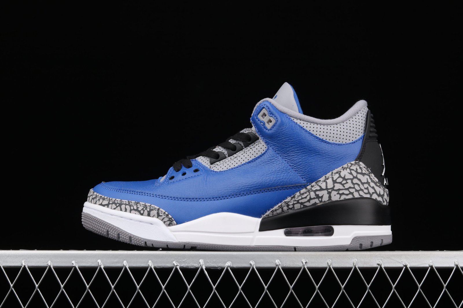 AIR JORDAN 3 “VARSITY ROYAL”
