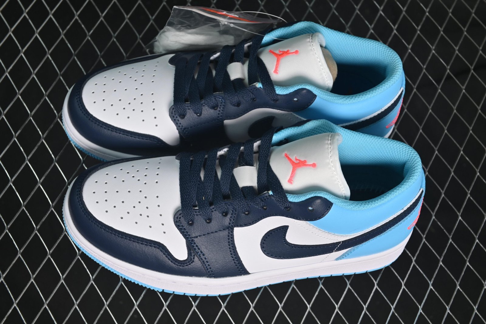 AIR JORDAN 1 LOW - Imagem 6