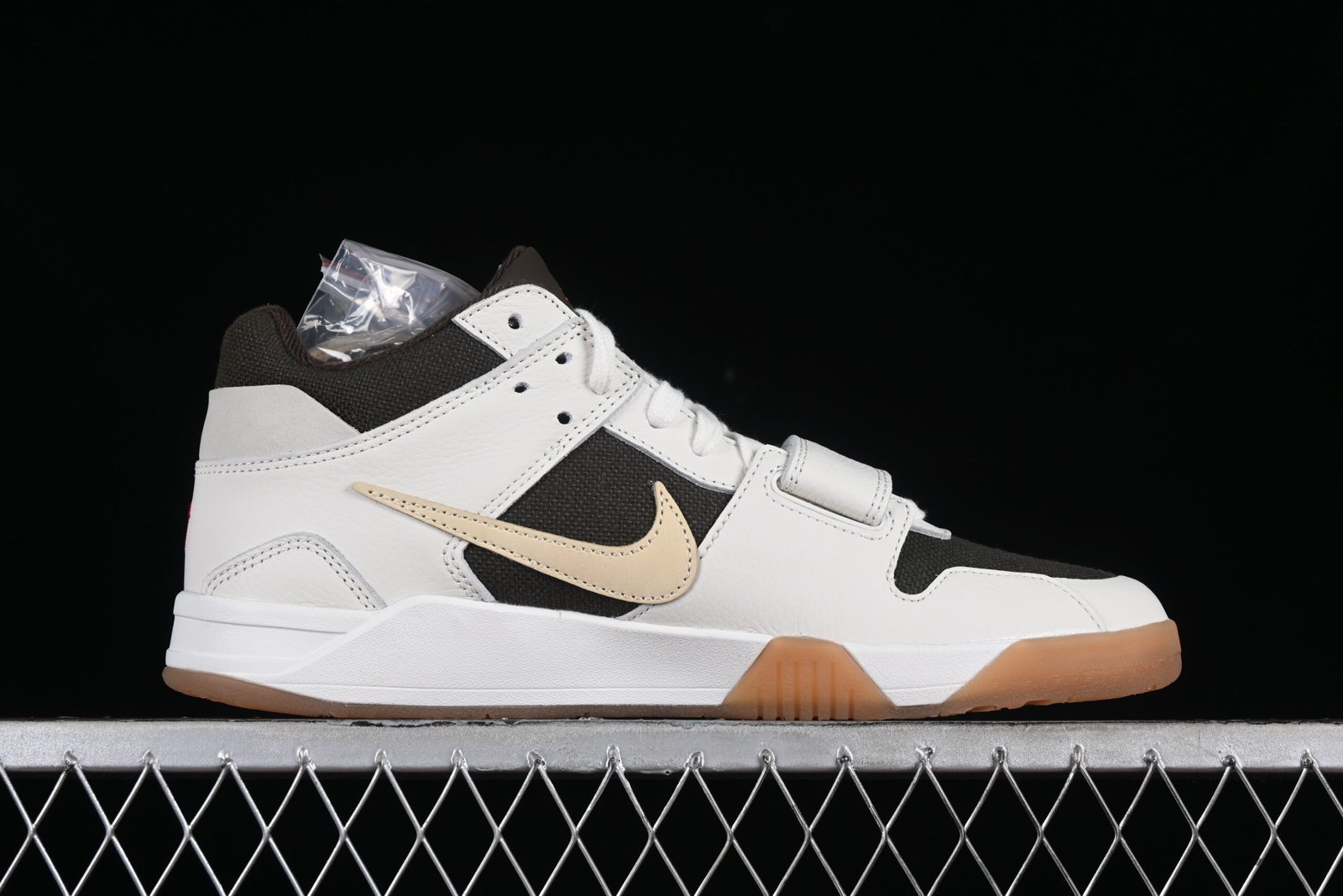 AIR JORDAN “JUMPMAN JACK x WHITE CREAM” - Imagem 2