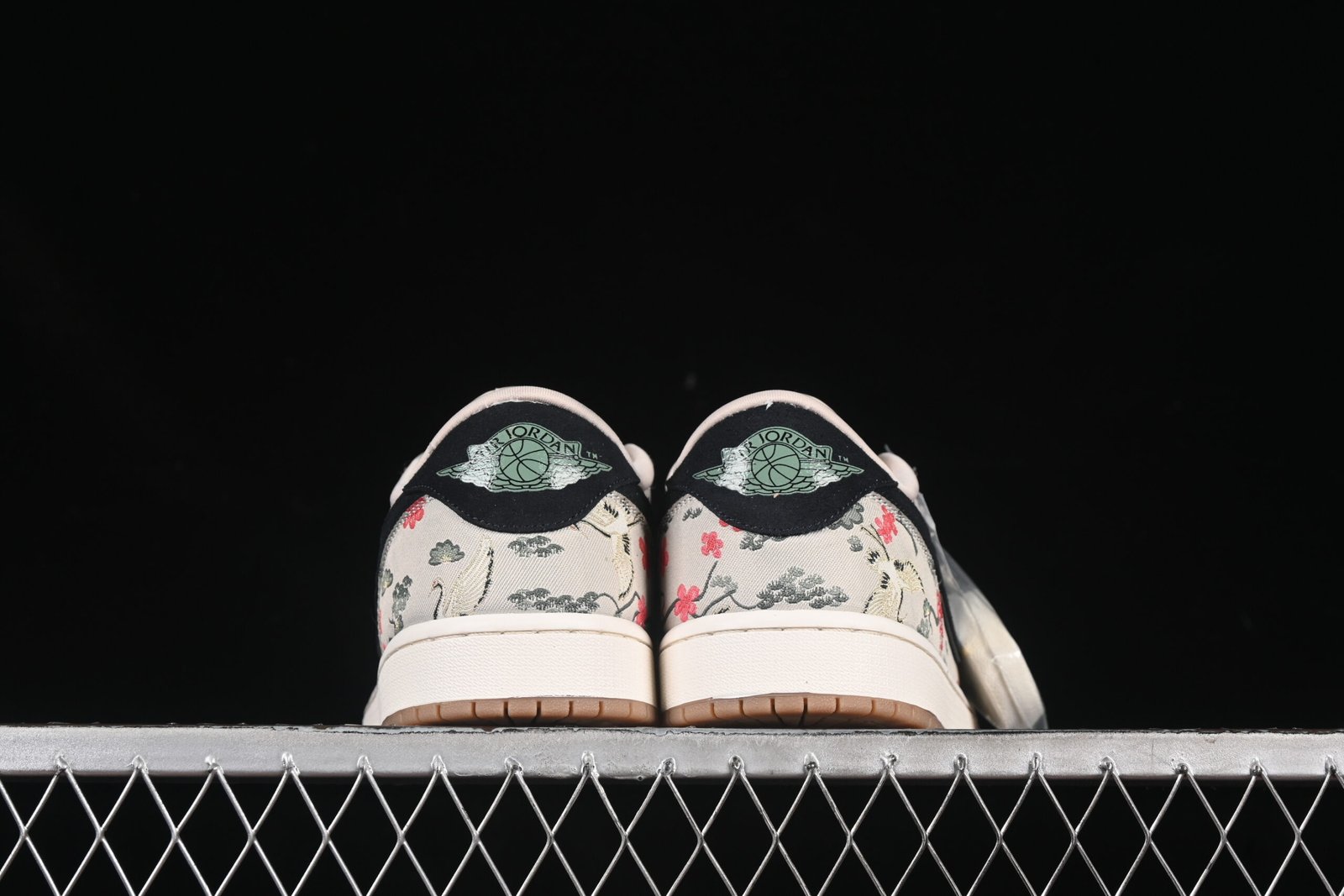 AIR JORDAN 1 LOW “RUI HACHIMURA” - Imagem 3