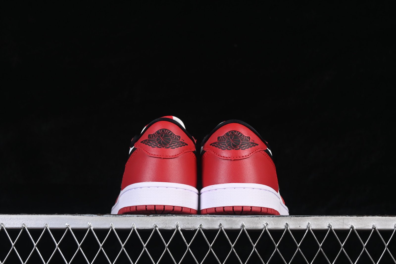 AIR JORDAN 1 LOW “CHICAGO” - Imagem 3