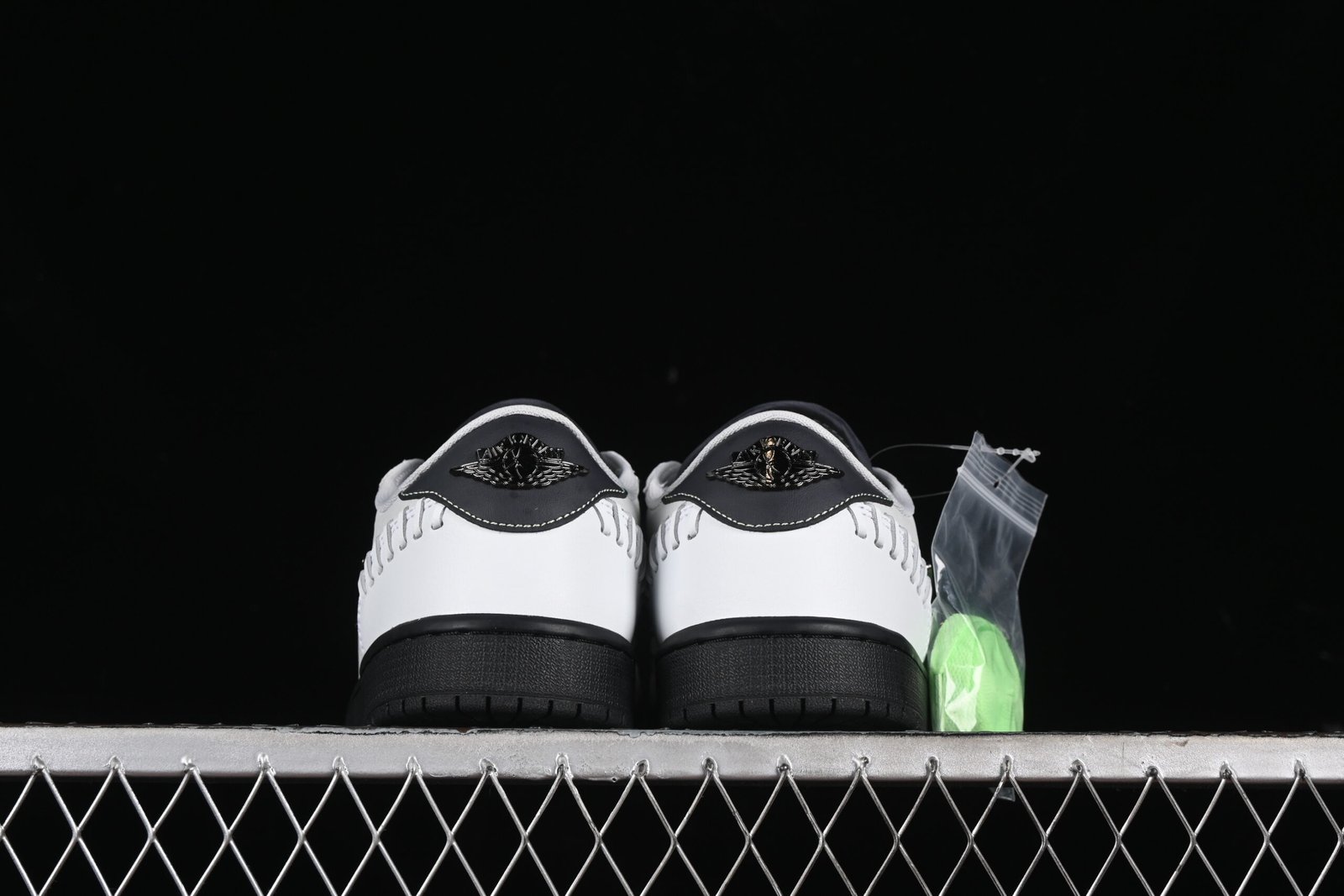 AIR JORDAN 1 LOW “METHOD OF MAKE” - Imagem 3