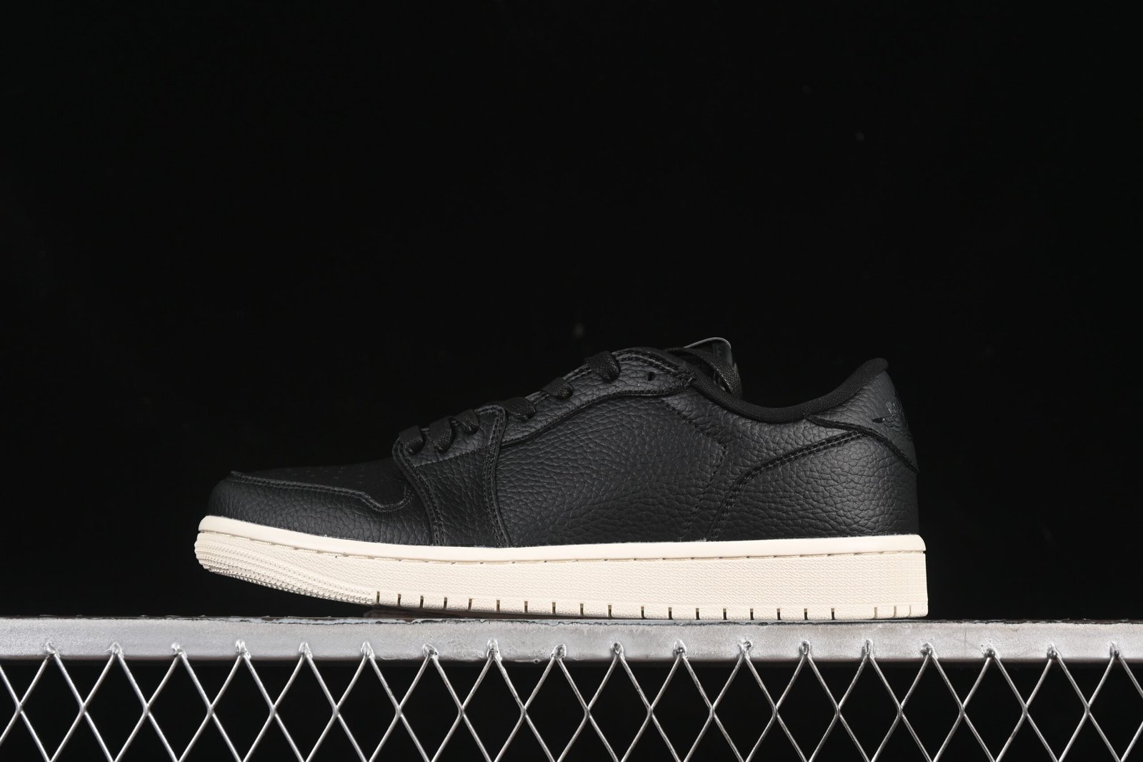 AIR JORDAN 1 LOW “BLACK SAIL”