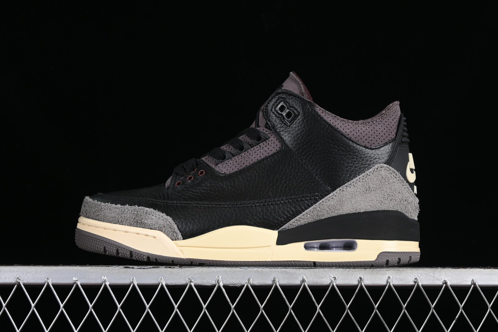AIR JORDAN 3 “A MA MARIENE/BLACK”