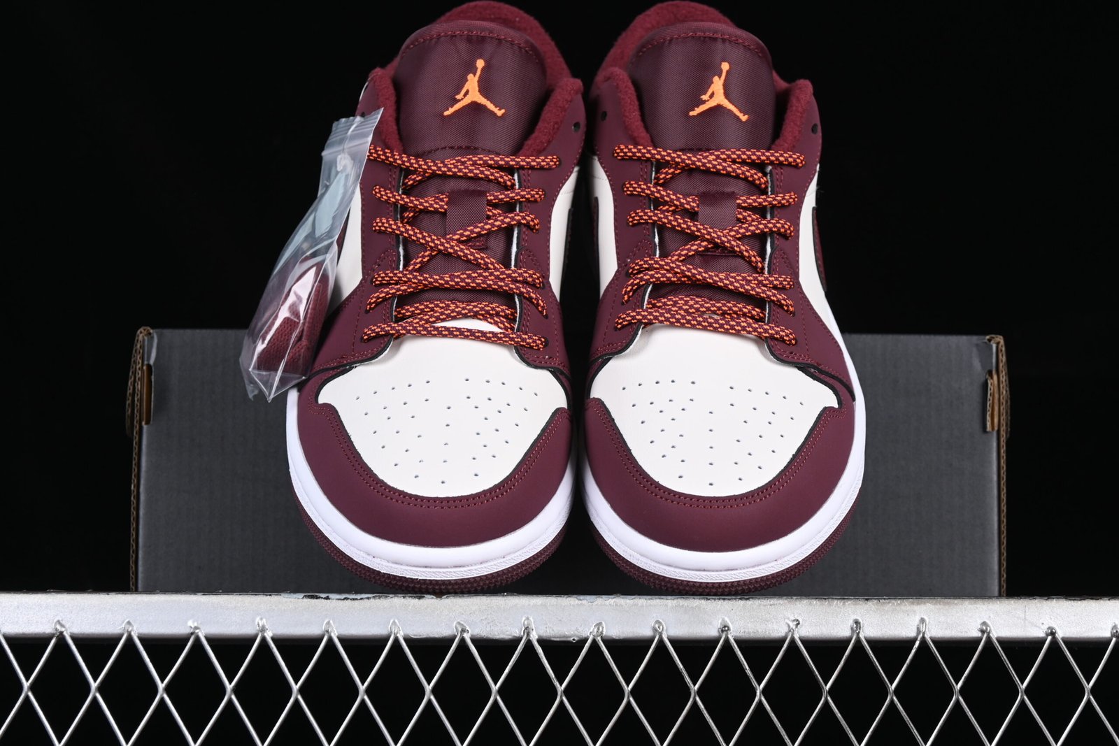 AIR JORDAN 1 LOW “NIGHT MAROON” - Imagem 5