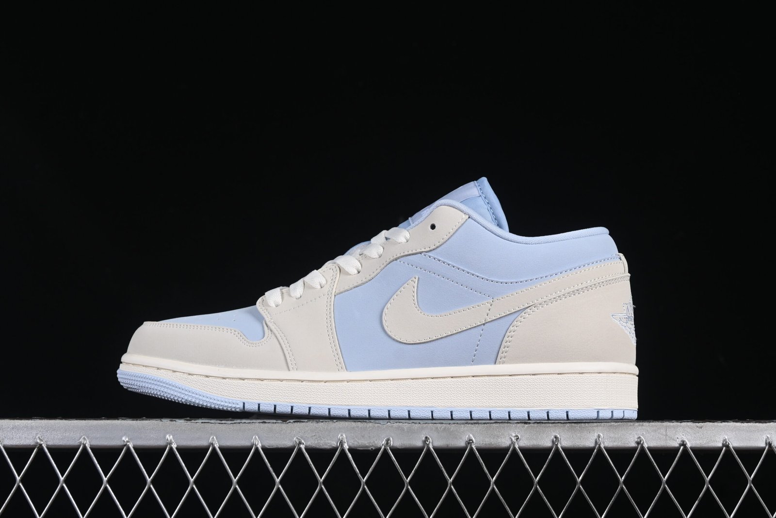AIR JORDAN 1 LOW “HYDROGEN BLUE”
