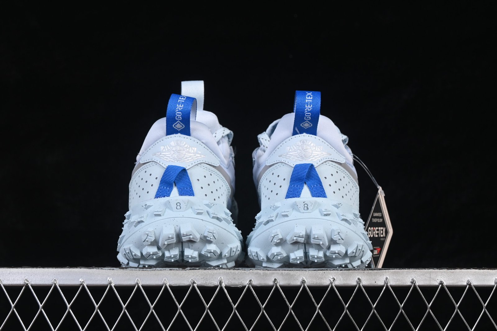 AIR JORDAN 1 LOW “ELEMENT GORE-TEX” - Imagem 3