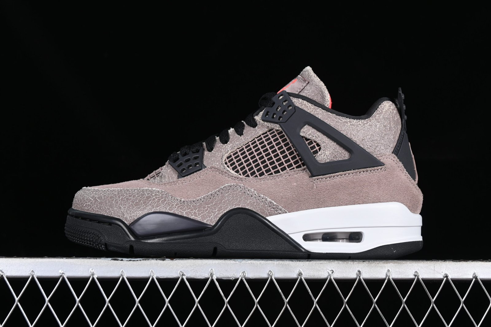 AIR JORDAN 4 "Taupe Haze"