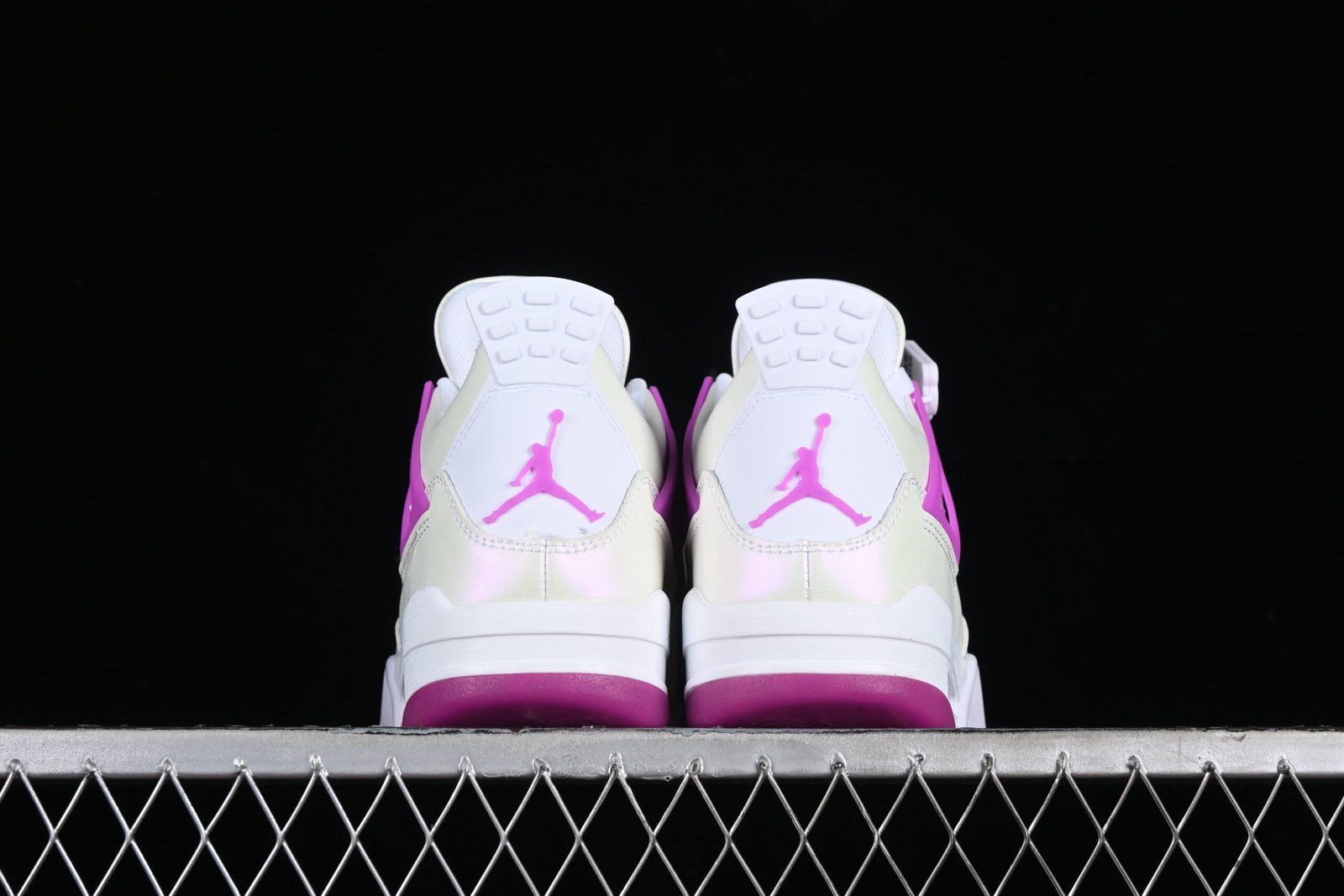 AIR JORDAN 4 "Hyper Violet" - Imagem 3