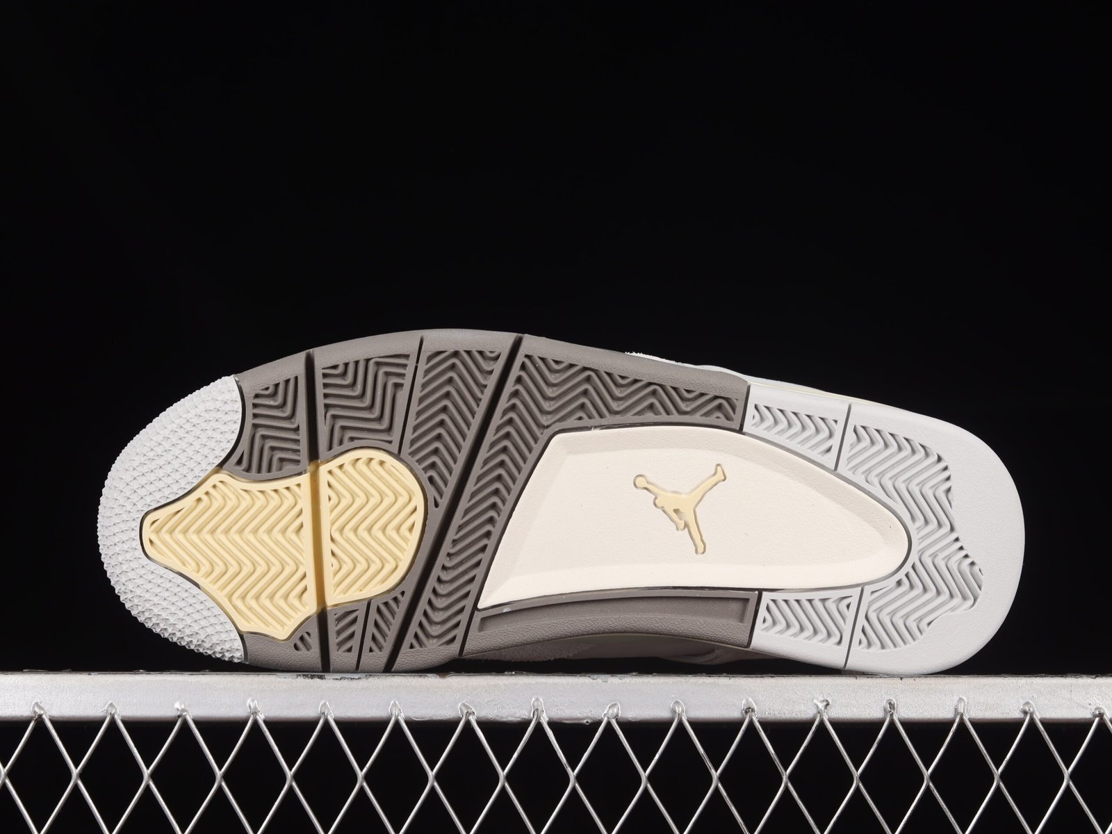 AIR JORDAN 4 "Craft" - Imagem 4