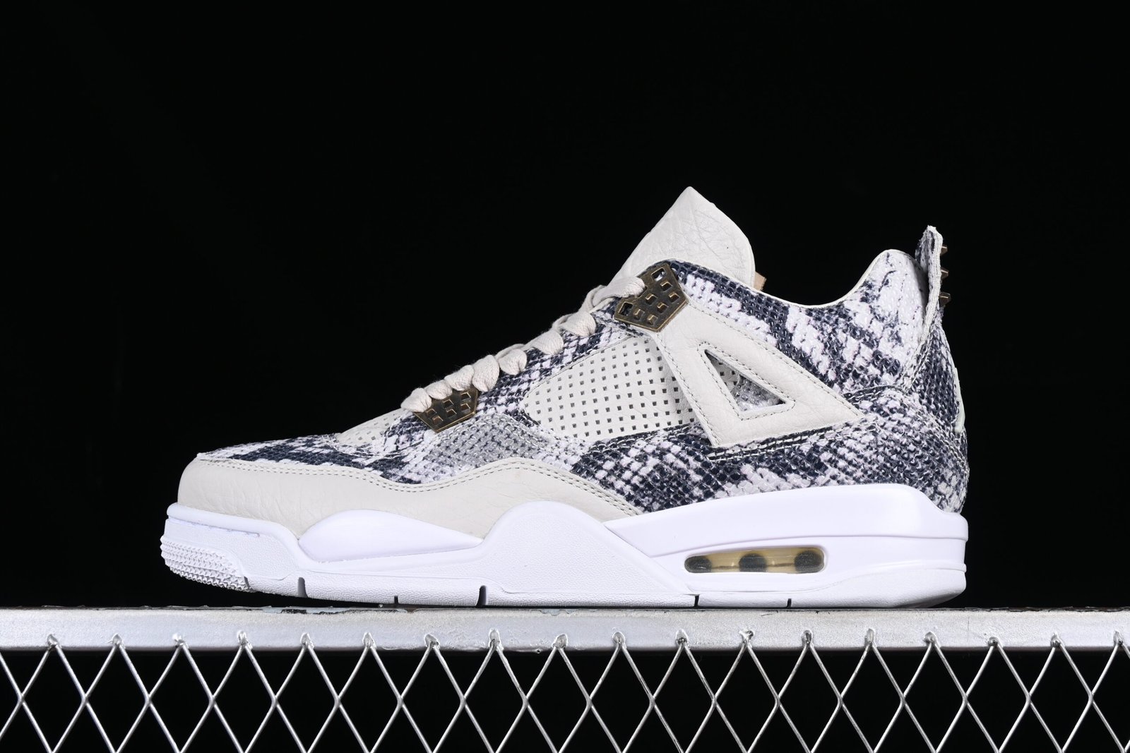 AIR JORDAN 4 "Snakeskin"