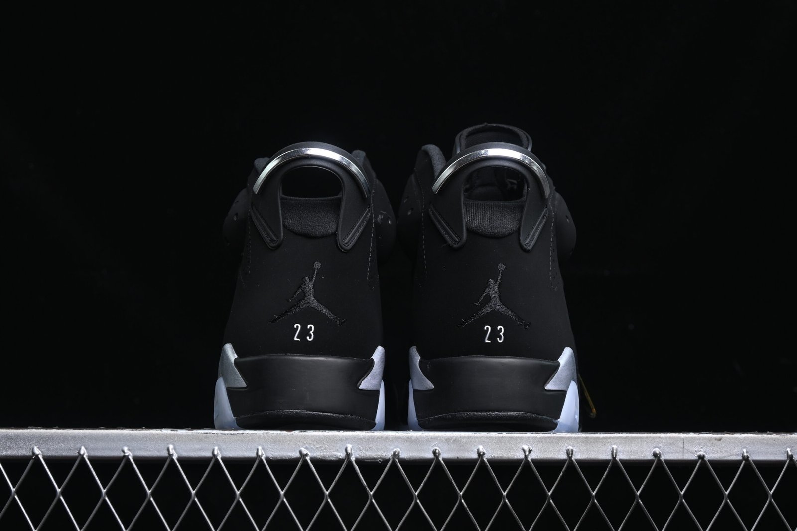 AIR JORDAN 6 "Metallic Silver" - Imagem 3