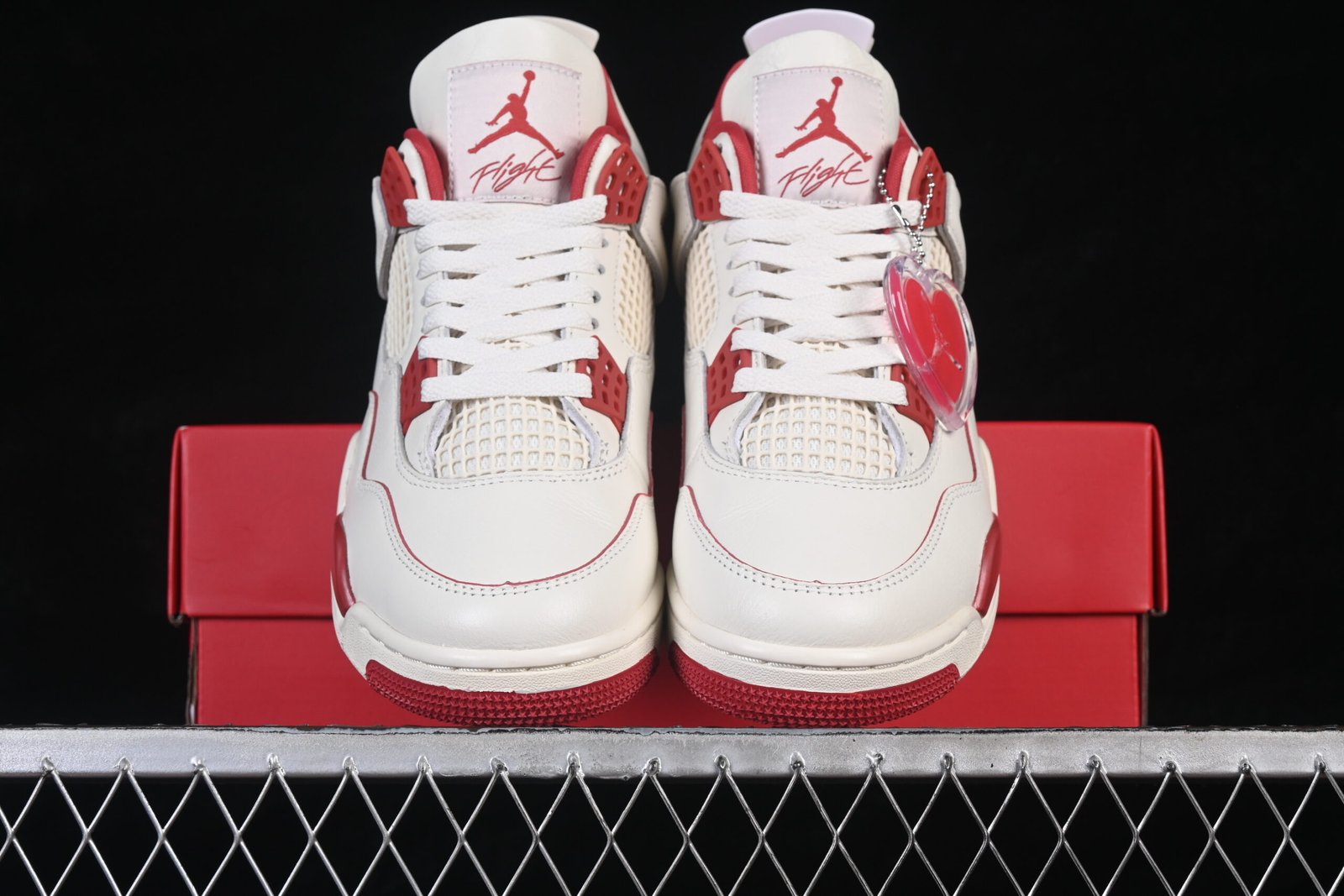 AIR JORDAN 4 "Valentine's Day" - Imagem 5