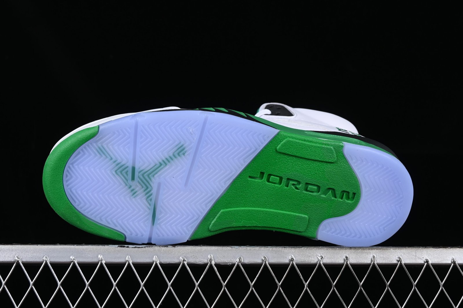AIR JORDAN 5 "Lucky Green" - Imagem 4