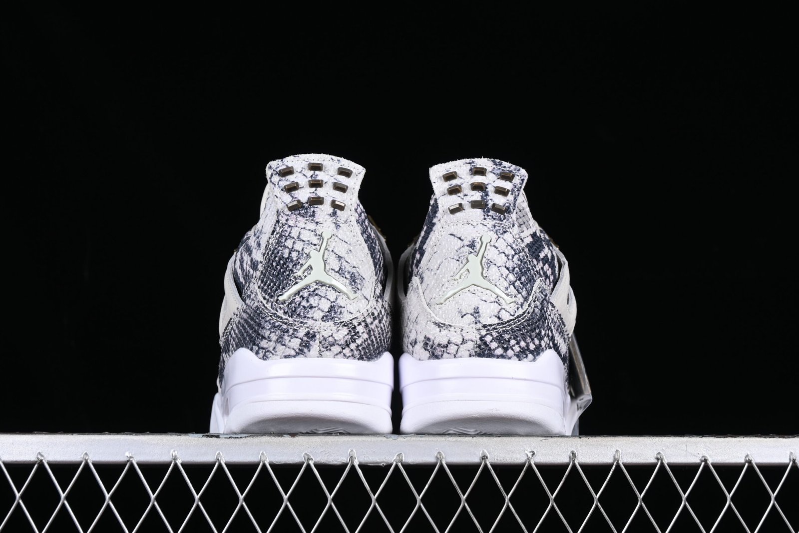 AIR JORDAN 4 "Snakeskin" - Imagem 3