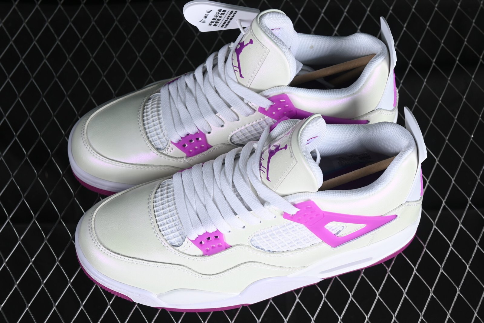 AIR JORDAN 4 "Hyper Violet" - Imagem 6