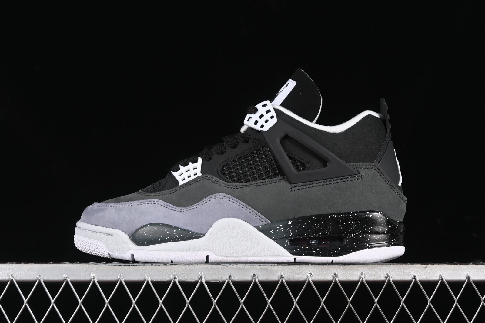 AIR JORDAN 4 "Fear"