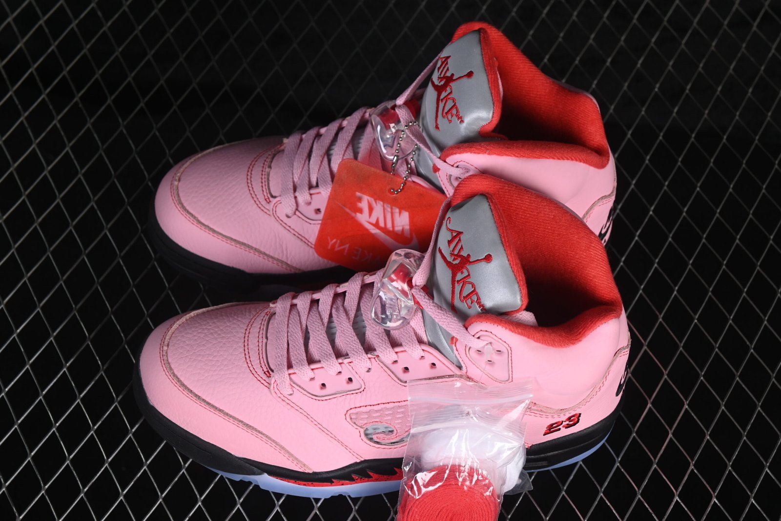 AIR JORDAN 5 "Arctic Pink" - Imagem 6